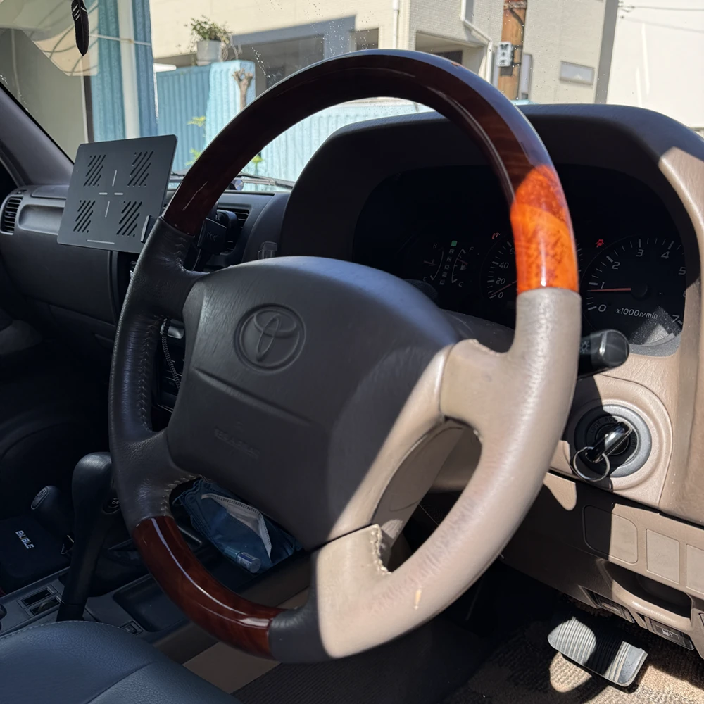 トヨタ プラド 画像