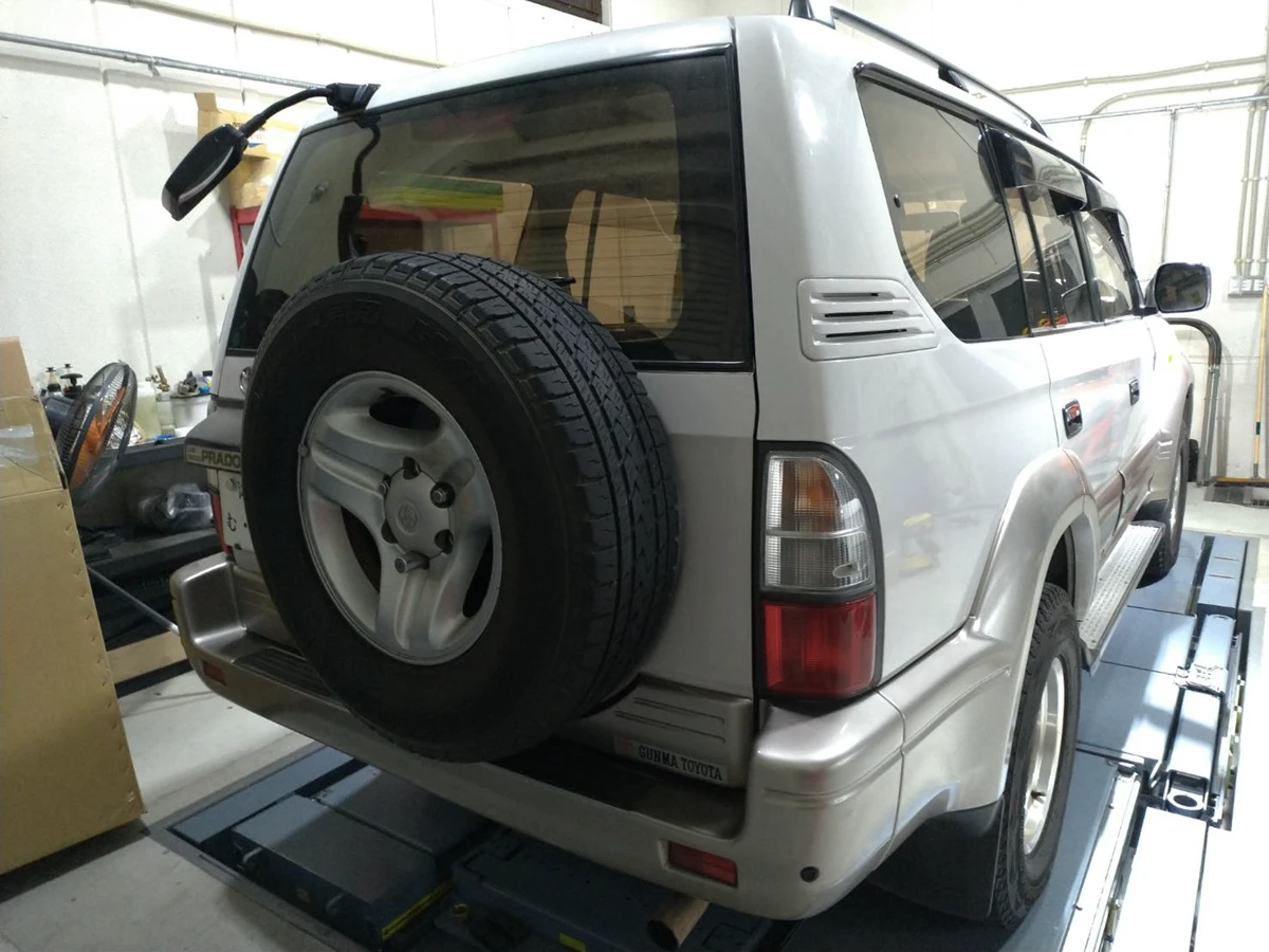 トヨタ プラド 画像